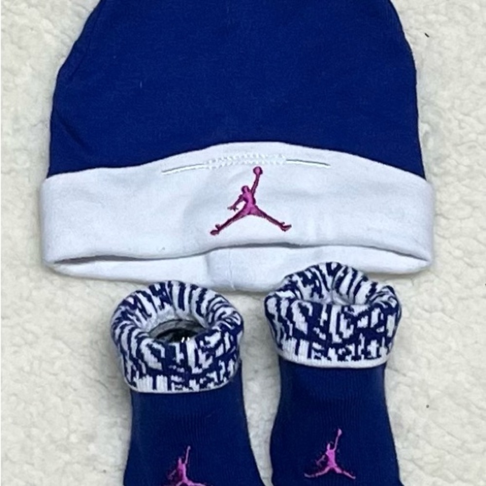 Air Jordan Blue and White Hat and Socks Set with Pink Logo. Size 0-6 months
